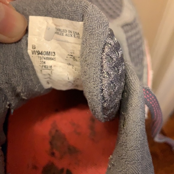 25. New Balance 940 Running Shoes in Grey - Picture 12 of 12